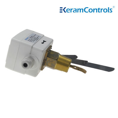 Interruptores de flujo líquidos de cobre amarillo del OEM IP65 24V 15A para la calefacción, aire acondicionado